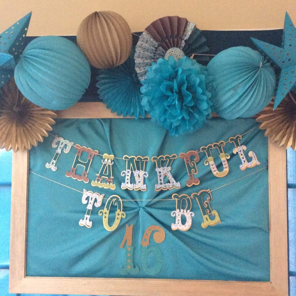 Meet your Posher, Lois